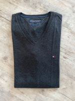 Tommy Hilfiger - Langarmshirt - grau Baden-Württemberg - Hemmingen Vorschau