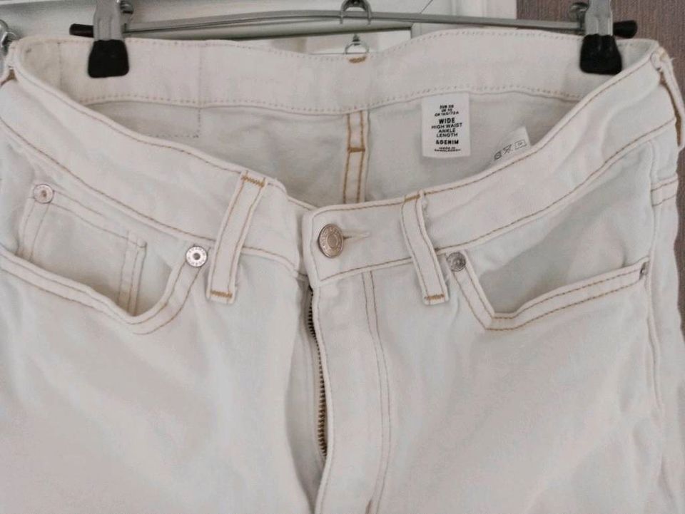 weite Jeans Hose high waist weiß H&M Gr. M in Ingoldingen