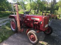 IHC McCormick D214 Schlepper Traktor mit Mähbalken Bayern - Feuchtwangen Vorschau