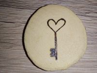 Schlüsselanhänger Herz Schlüssel Holz, Handarbeit Nordrhein-Westfalen - Iserlohn Vorschau