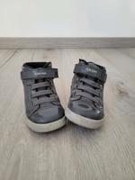 Warme Kinder Sneaker Geox Größe 22 Hessen - Altenstadt Vorschau