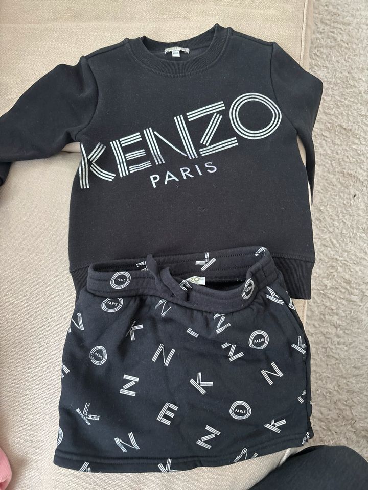 Original Kenzo Pullover und Rock in Berlin