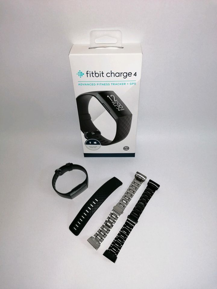 Fitbit charge 4 Fitness Tracker Sport Weihnachten Geschenke in Schöneberg i. Westerwald