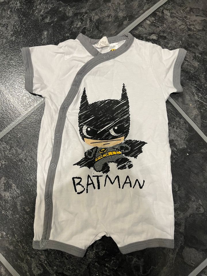 Strampler 50 H&M overall baby sommer batman in Kamen