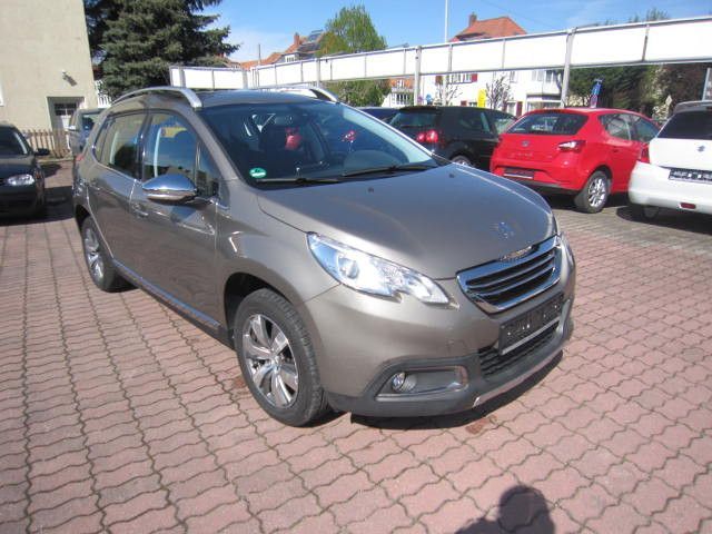 Peugeot 2008 Allure aus 1. Hand in Dresden