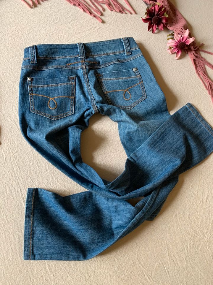 Blaue Jeans von Laiba, Größe 38 in Delingsdorf