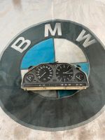 BMW e30 318i Tacho Kombiinstrument 83-85 Nordrhein-Westfalen - Bottrop Vorschau