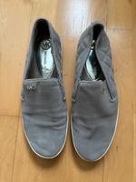 Graue Michael Kors Slippers, Größe 38! Hessen - Neu-Anspach Vorschau