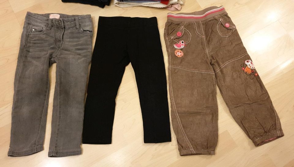 Hosen / Leggins / Strumpfhosen Gr. 86/92/98 in Offenburg