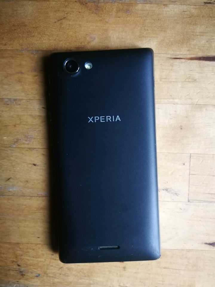 Sony xperia J (Sony ST26i) in Halle