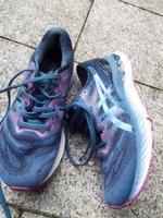 Asics Größe 39,5 Gel-Nimbus 23 blau Running-Trainer  Turnschuhe Baden-Württemberg - Neuhausen Vorschau