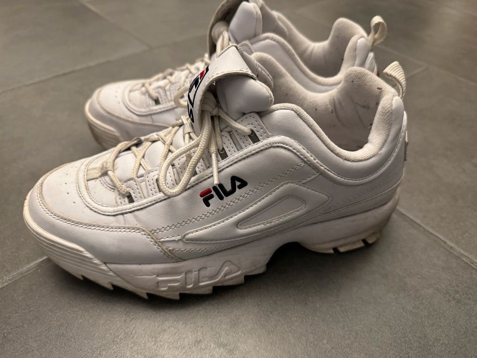 FILA Sneaker Distuptor weiß 42 Schuhe unisex in Schiffdorf