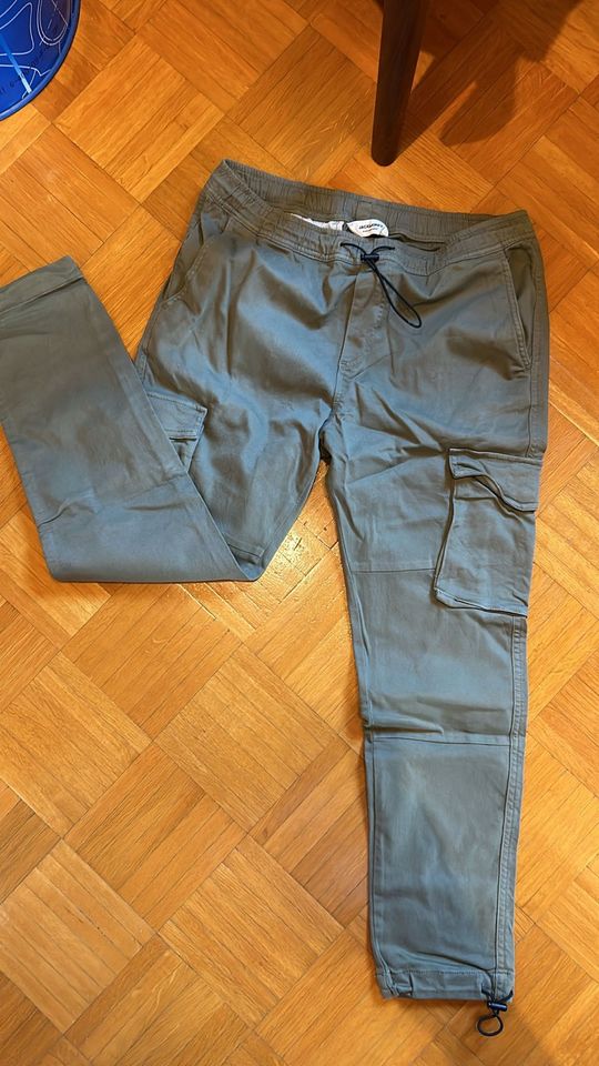 Jack&Jones Cargo Hose M in Schorndorf