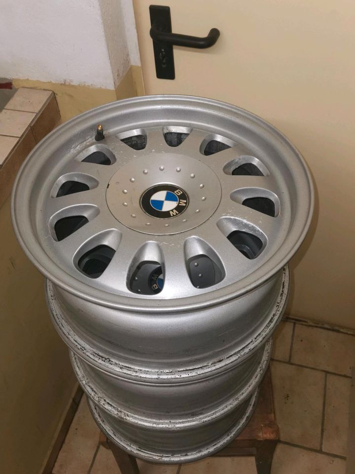 4 Alufelgen BMW E39 in Aßlar