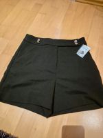 H&M Short Hose Damen kurze Hose schwarz Gr. 40 Neu Baden-Württemberg - Reichenau Vorschau