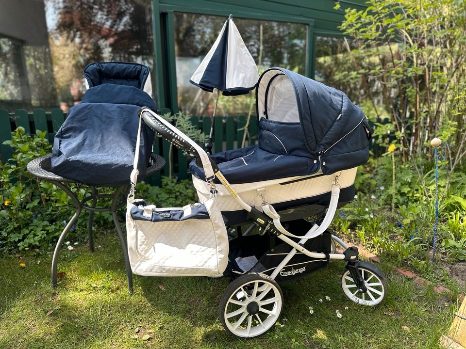 Emmaljunga Duo S in Blau / weißes Gestell / Zubehör/ Kinderwagen in Hannover