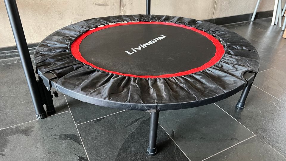 Faltbares Fitness Trampolin 102cm mit Haltegriff in Hannover