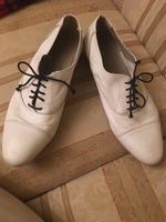 Weiße Leder Damen Schuhe Gr.40 Berlin - Mahlsdorf Vorschau