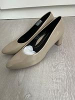 Pumps beige Hessen - Hanau Vorschau
