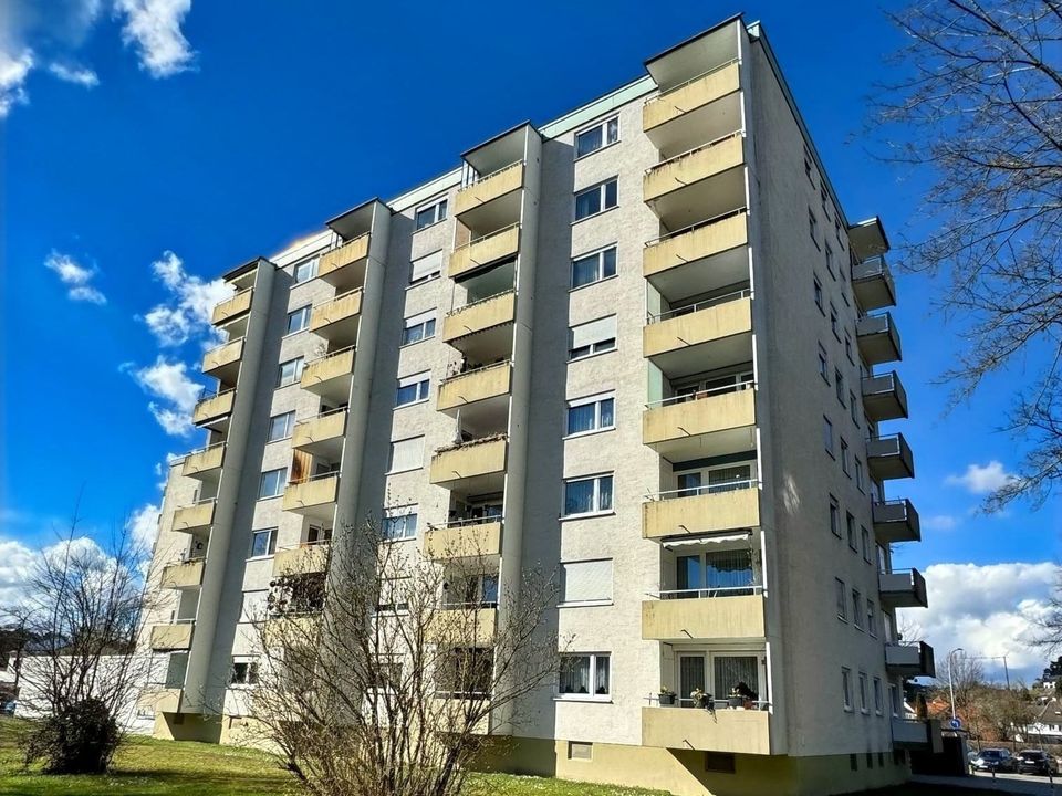 Komfortables Wohnen in Bestlage: Geräumige 4-Zimmer ETW mit zwei Balkonen in Thalfingen! in Elchingen