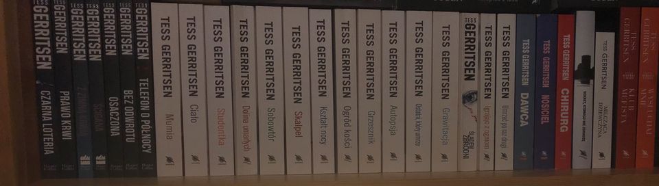 Polnische Bücher Tess Gerritsen komplett.(28 Bücher)5€ za książkę in Kassel