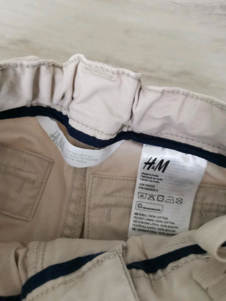 Kinder Kurzehosen Shorts H&M Gr 116 in Hürth