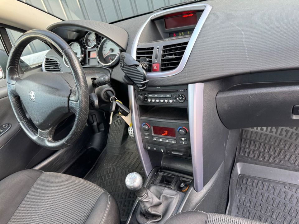 Peugeot 207 CC Cabrio-Coupe Sport*Klima*Parkhilfe*Alu in Asperg