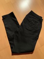 Street One schwarze Stoffhose Gr. W 33 Hessen - Körle Vorschau