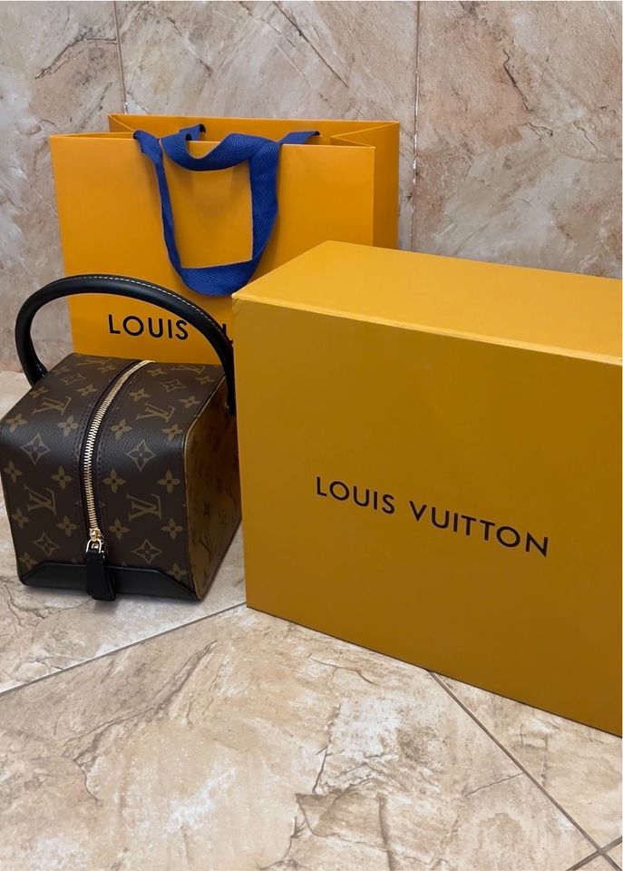 Louis Vuitton Square Bag