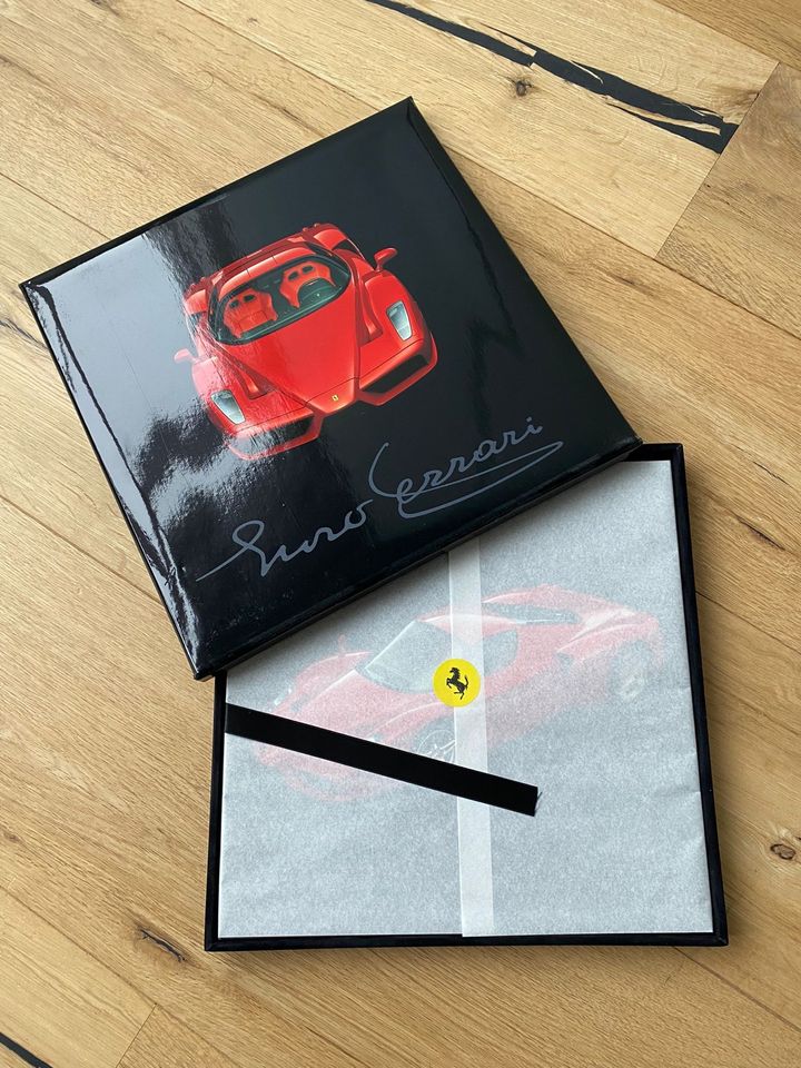 Press Kit Ferrari - Enzo Ferrari in Düsseldorf