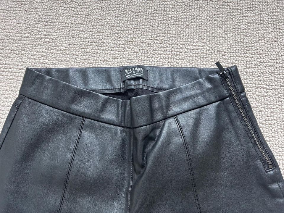 Leder Leggings ZARA trafaluc schwarz Gr. M in Hamburg