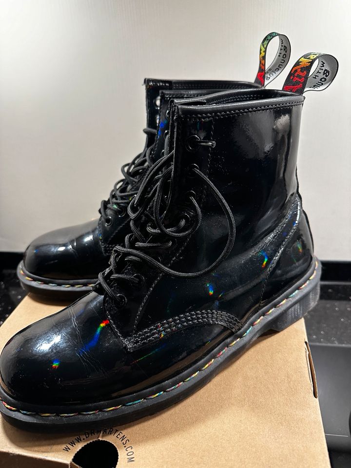 Dr. Martens  Black Rainbow Air Waire in Recklinghausen