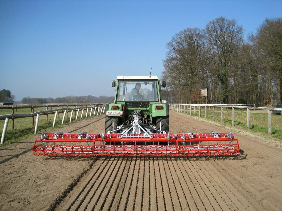 Platz-Max Turf Reitplatzplaner, Rennbahnplaner, Westernreitsport in Beelen