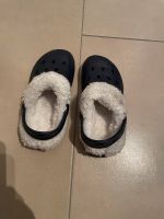 Kinderschuhe Crocs mit Fütterung Grösse 28 Bayern - Freising Vorschau