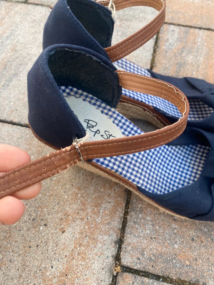 Sommerschuhe mit Korbabsatz in Münster