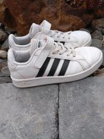 Adidas Schuhe Gr 34 " Echtleder" Hessen - Felsberg Vorschau