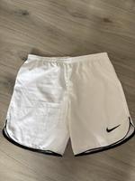 Nike Dry Fit Sporthose Slim Fit Neuwertig Leipzig - Schönefeld-Abtnaundorf Vorschau