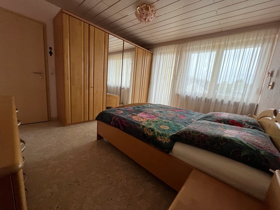 Schlafzimmer komplett Lattenrost Lampen Matratzen in Weiden (Oberpfalz)