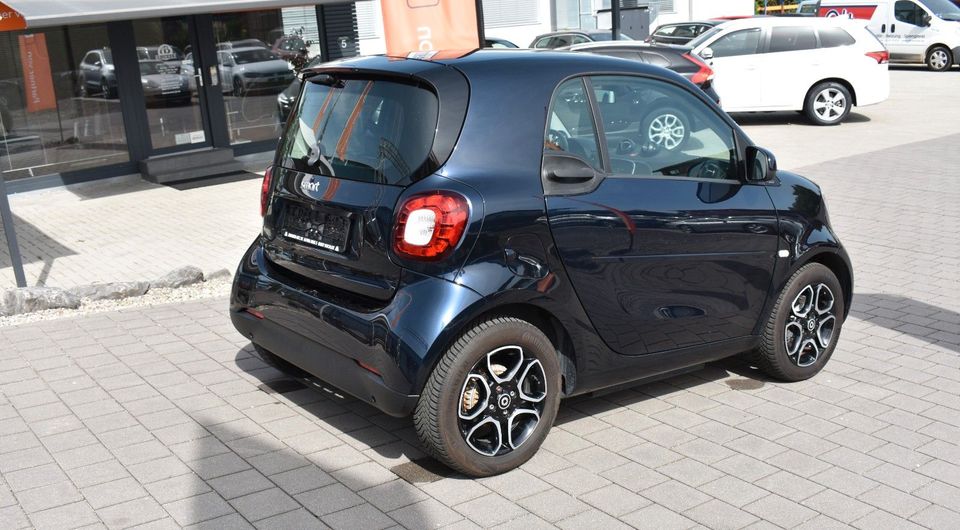 Smart ForTwo fortwo coupe electric drive / EQ in Buchloe