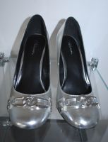 Delicious Pumps High Heels Blockabsatz silber Glam 40 US9 Neu Köln - Köln Dellbrück Vorschau