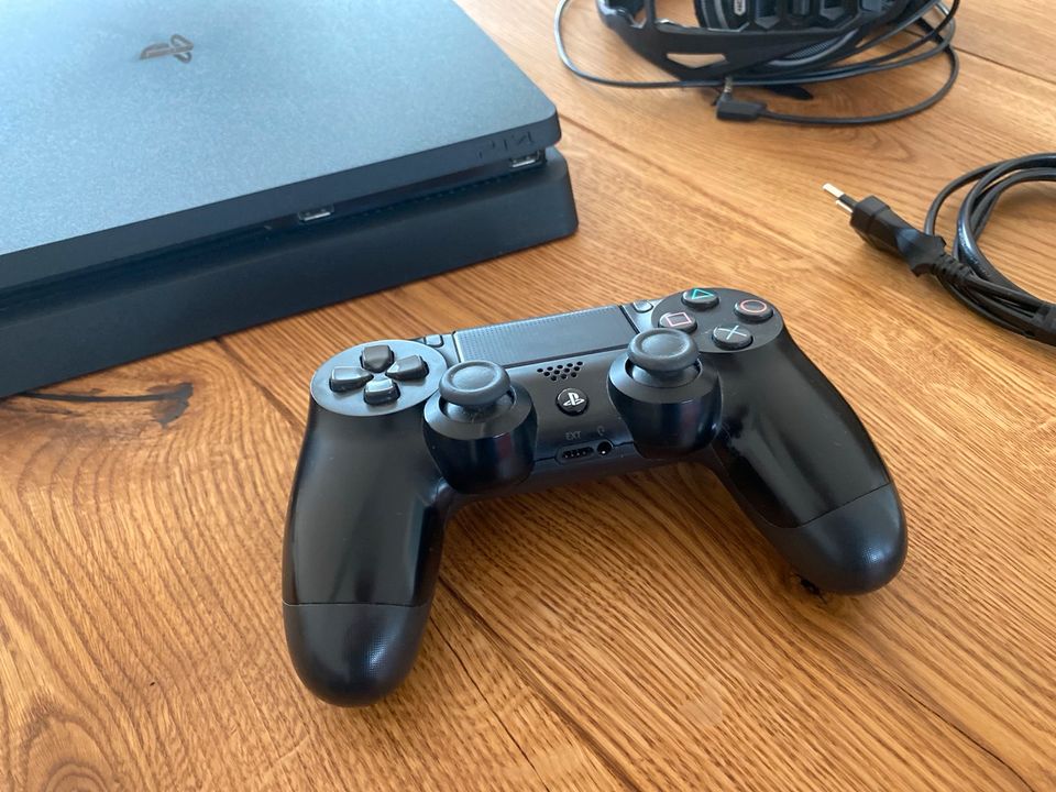 Ps4 Slim Set / Playstation 4, 500gb Speicherplatz in Viersen