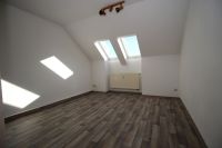 **2-Zimmer-Dachgeschosswohnung in ländlicher Lage zu vermieten** Sachsen - Pöhl Vorschau