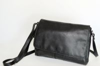 Fabiani Schultertasche schwarz Tasche Umhängetasche Lederoptik Sachsen - Striegistal Vorschau