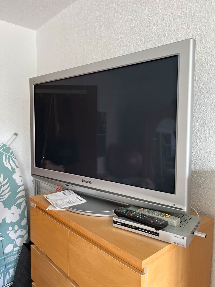Fernseher von Panasonic in Solingen