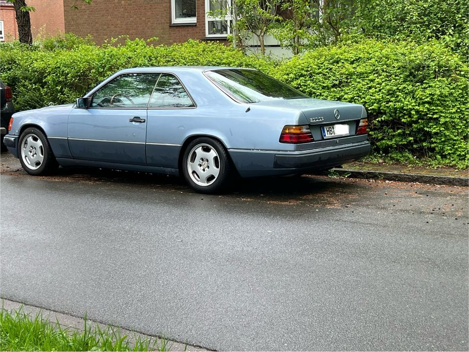 Mercedes C W 124 230 CE Coupé in Bremen