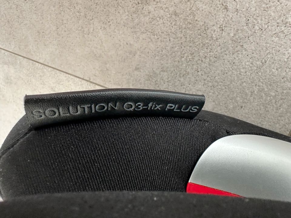 Cybex Solution Q3-Fix Plus in München