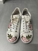 Bugatti Sneaker weiß Satin mit Blumenmuster Bochum - Bochum-Nord Vorschau