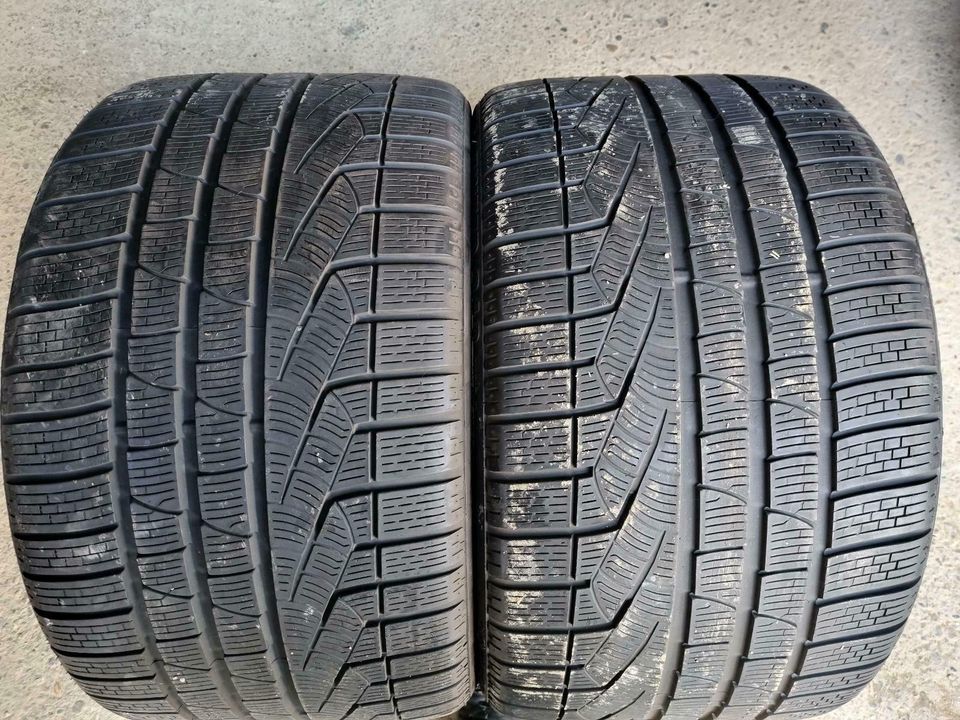 2x pirelli Sottozero 295/30 R19 100V N1 Winterreifen in Bad Boll