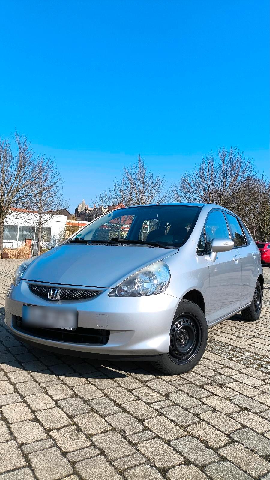 Abbildung des Autos Hinda Jazz 1.4 TÜV bis 1…