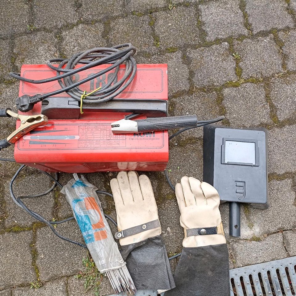 Rowi 180 Schweißgerät mit Elektroden Handschuhe und Brille in Leipzig